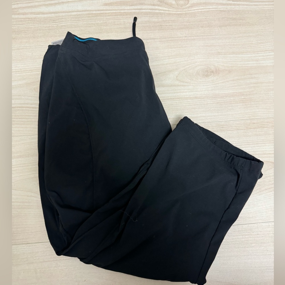 Columbia Omni-shield Capri Pants size 6